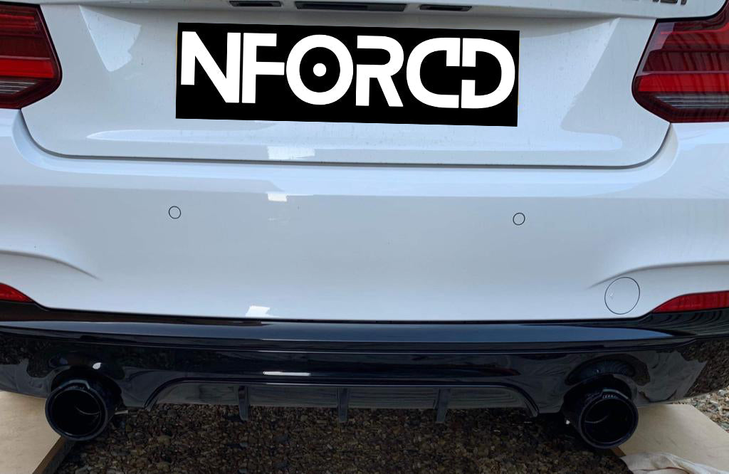 Forged Carbon Fibre Exhaust Tips for BMW - Silver Accents | M Performance Style Tailpipe Trims/Covers | Slip-On Clamp Fit End Tips | 63-67mm & 67-72mm Inlet | Marbled Carbon Tailpipe Finishers | UK Stock