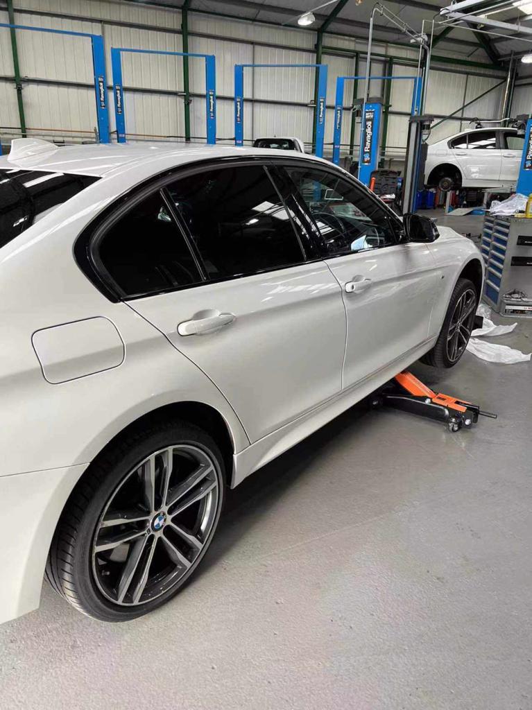 BMW F30 LCI Facelift 3 Series M Sport Full Body Kit (2015-2019)  Front Splitter/Lip, Side Skirts, Rear Diffuser, Boot Spoiler, Black Kidney Grilles, Black M-Style Mirror Covers | UK Stock | Fits 335i 340i M Sport