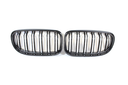 BMW 3 Series E90 E91 LCI 2008-2011 Black Kidney Grilles Pair - M-Style Double/Twin Slat Front Grill Replacement Set for Facelift Saloon/Touring/Estate - Shadowline De-Chrome ABS - CT Carbon