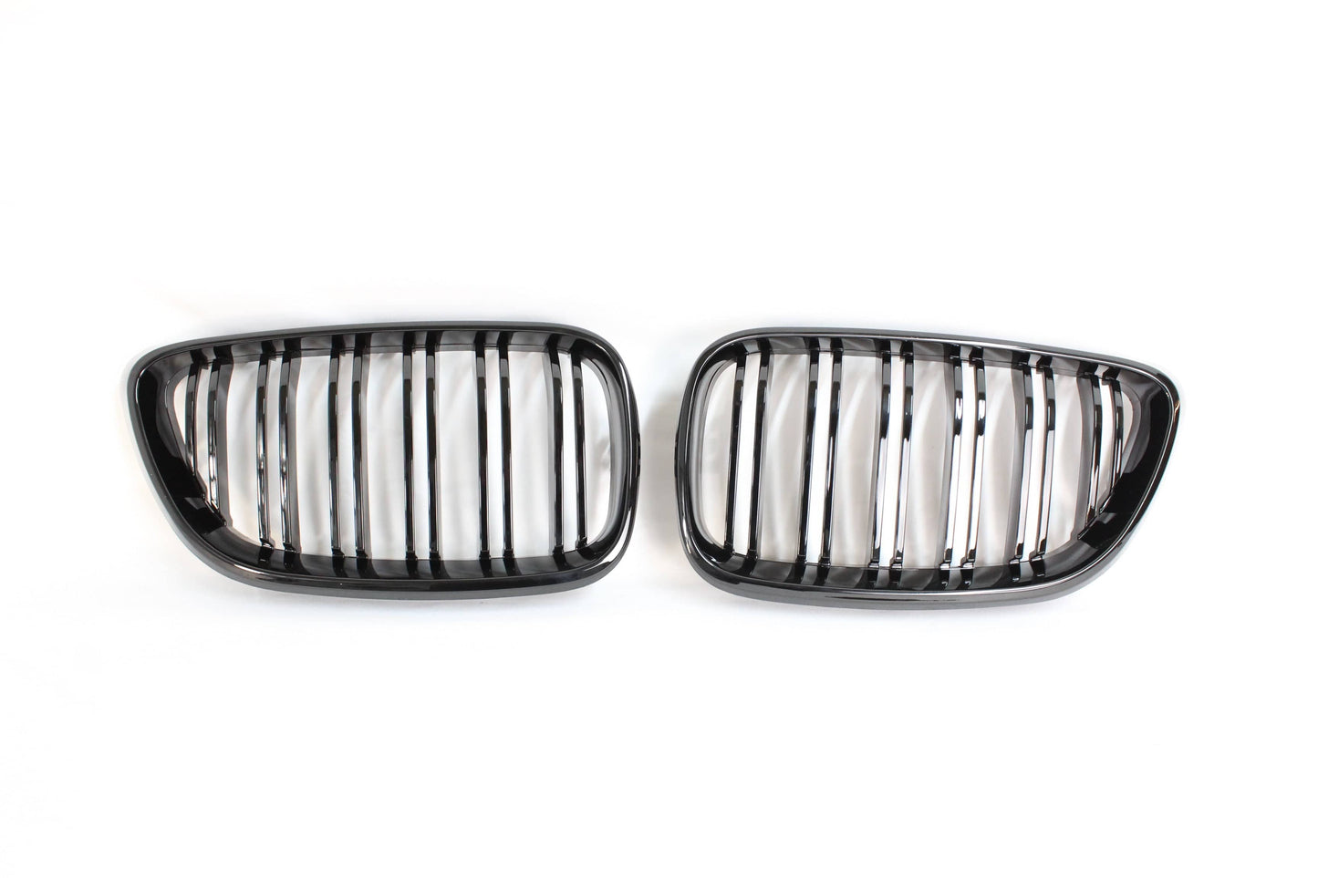 CT Carbon BMW M2 F87 (2015-2018) & 2 Series F22 (2014-2020) Twin/Double Slat Black/Blackout Kidney Grilles/Grills – Front Bumper Radiator Grille Set | OEM-Style Direct Replacement | ABS Pair
