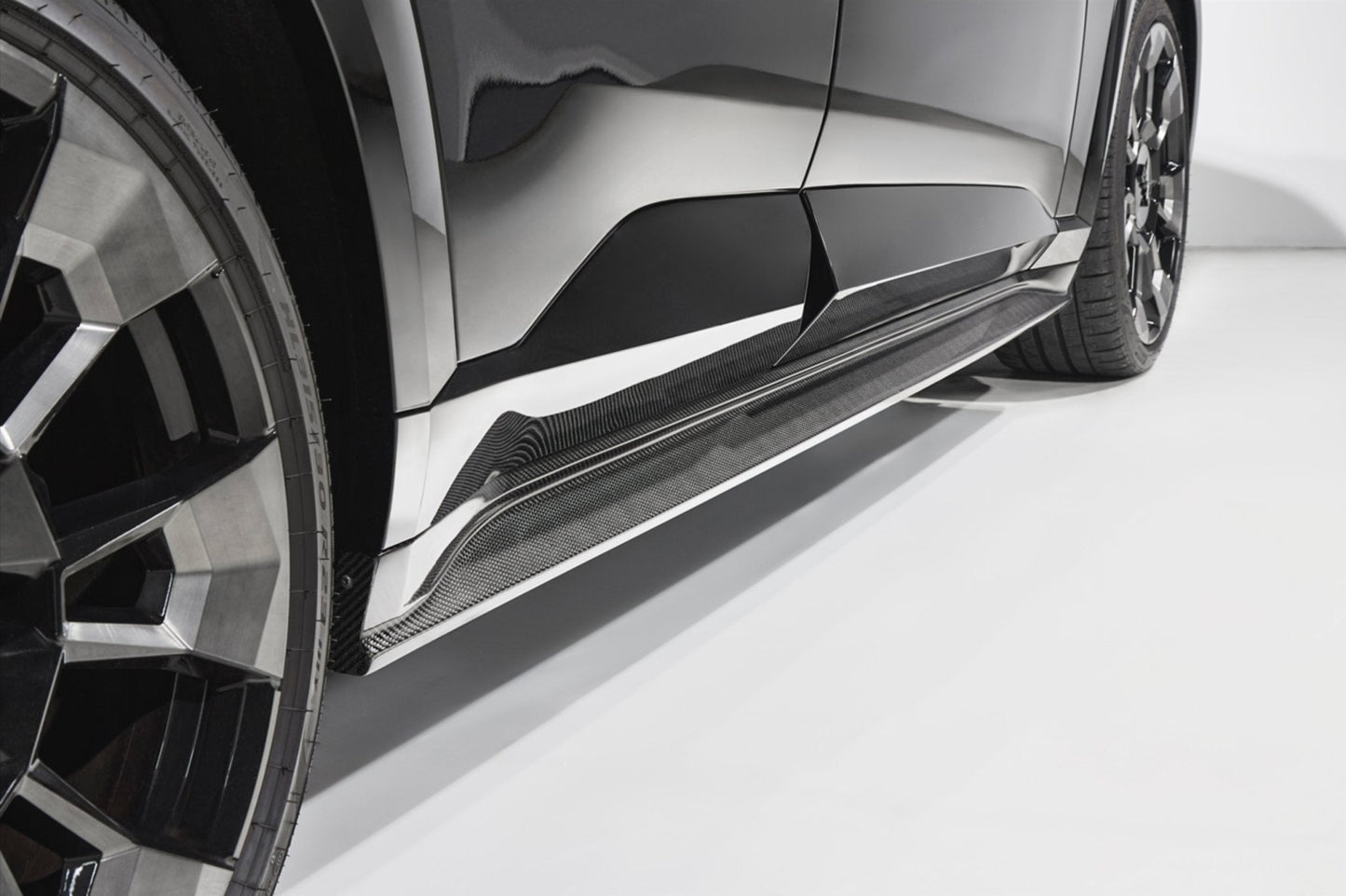 BMW XM G09 Carbon Fibre/Carbon Fiber Side Skirts by 3D Design – Side Skirt Extensions, Rocker Panel Sill Extensions, Aero Side Splitters/Blades (2023+)