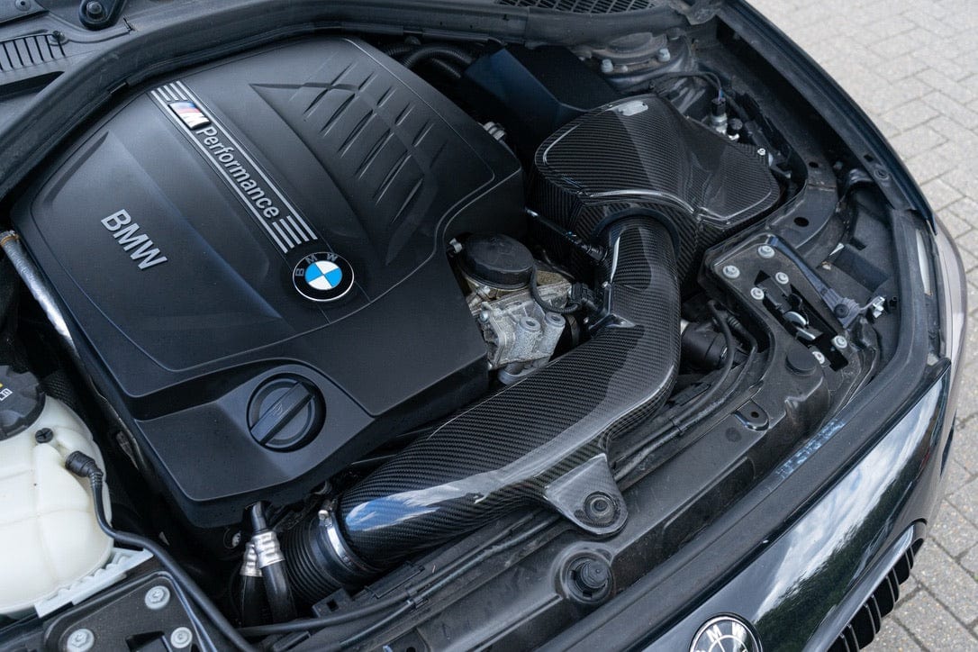 CT Carbon Pre-Preg Carbon Fibre/Fiber Cold Air Intake / Induction Kit for BMW N55 F-Series 35i – M2 F87, 135i F20, 235i F22, 335i F30, 435i F32, 535i F10 – Performance Airbox/CAI Upgrade Air Intake System