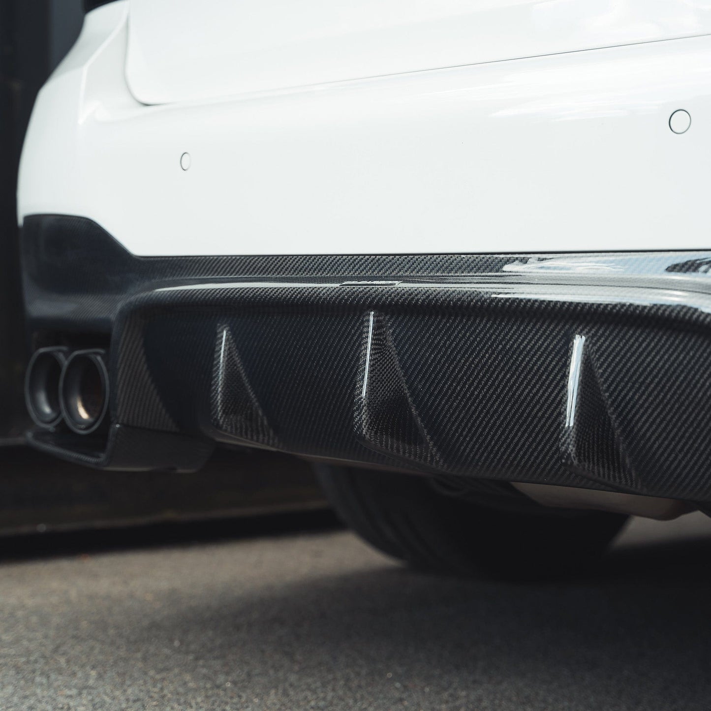 BMW M5 F90 Rear Diffuser/Valance – 3D Style Gloss Real Carbon Fibre (Fiber) Rear Splitter/Lip Lower Bumper Insert – CT Carbon – Fits 2017-2023