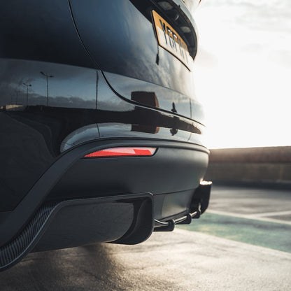 Tesla Model Y Body Kit 2019+ CT Carbon V1 Dry Pre-Preg Carbon Fibre/Fiber Aero Package – Full Exterior Kit: Front Lip Splitter, Rear Diffuser & Canards, Boot/Trunk Spoiler, Side Skirts, Wheel Arch/Fender Trims – OEM+ Performance Styling UK