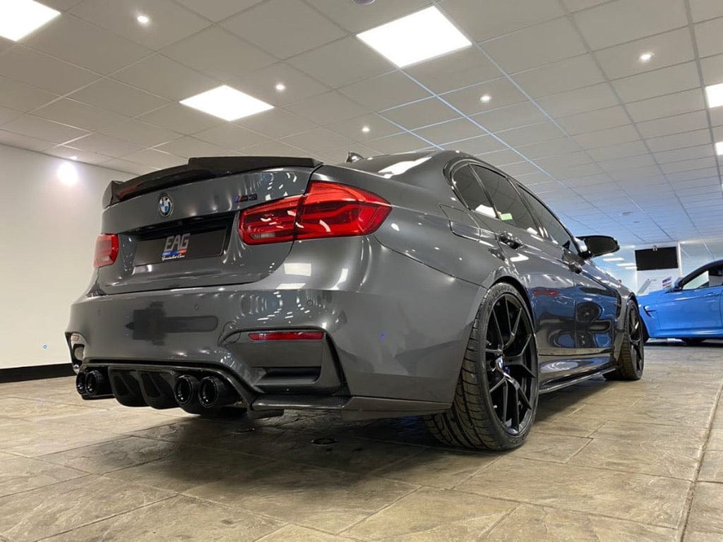 BMW M3 F80 Saloon/Sedan 2014–2020 Full Carbon Fibre Body Kit V1 – CT Carbon M Performance Style Front Lip Splitter, Side Skirt Extensions, V Style Rear Diffuser & Boot/Trunk Lip Spoiler – Real Carbon Aero Styling Pack