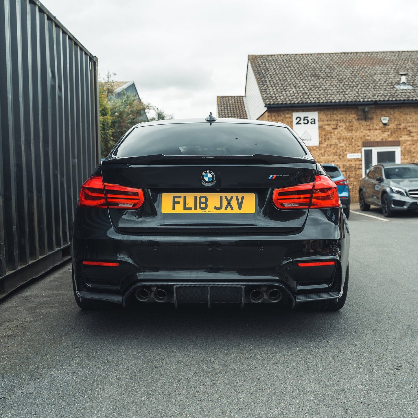BMW F80 M3 (2014-2020) & F30 3 Series (2011-2019) Saloon/Sedan Carbon Fibre/Fiber V Style Rear Boot/Trunk Lip Spoiler - M4 Style High-Kick Boot Lid Wing - CT Carbon Performance Rear Spoiler