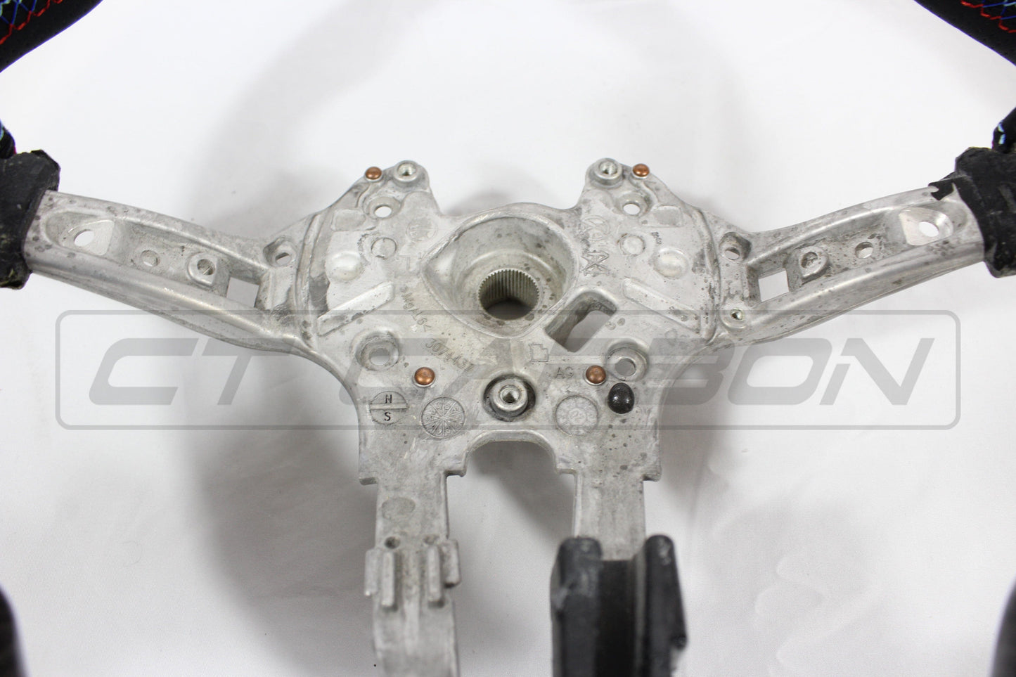 BMW F-Series Carbon Fibre/Leather Flat Bottom Steering Wheel – M Performance Style D-Shape, OEM Replacement – Fits F2x/F3x/F8x: M2/M2C, F80 M3, F82/F83 M4, 1/2/3/4 Series M Sport, F15/F16 X5/X6, F85 X5M, F86 X6M (2014–2020)