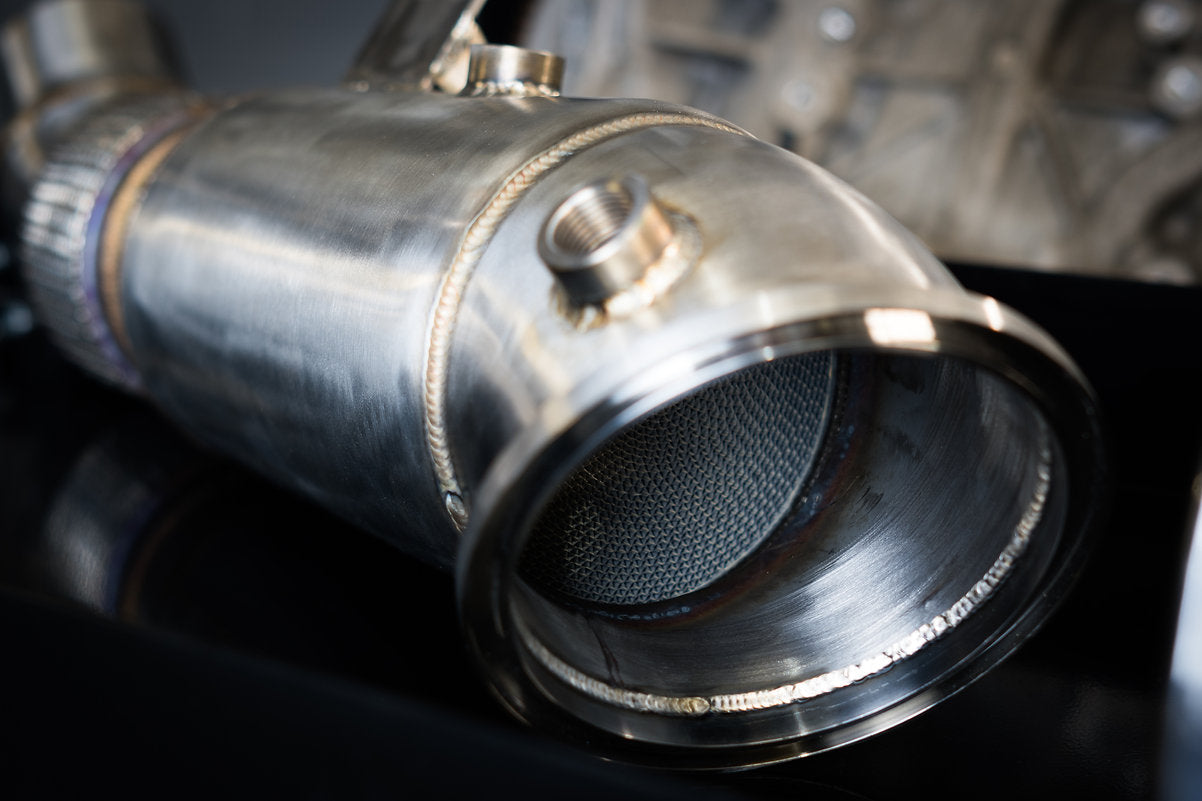 BMW B58 5" Super Sport Cat Downpipe  200 Cell High-Flow Sports Catalyst, 5in to 4in Flexi  MOT-Friendly, No EML  Osprey Performance  Fits M140i M240i 340i 440i 540i 740i X3/X4 M40i (B58)