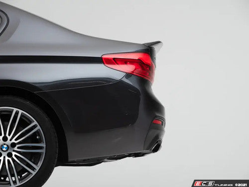 ECS Tuning CS Style Carbon Fibre/Fiber Rear Boot/Trunk Lip Spoiler (Ducktail) for BMW 5 Series G30 Sedan/Saloon & M5 F90 – Gloss Real Carbon Decklid/Bootlid Wing for 530e 530i 540i M550i
