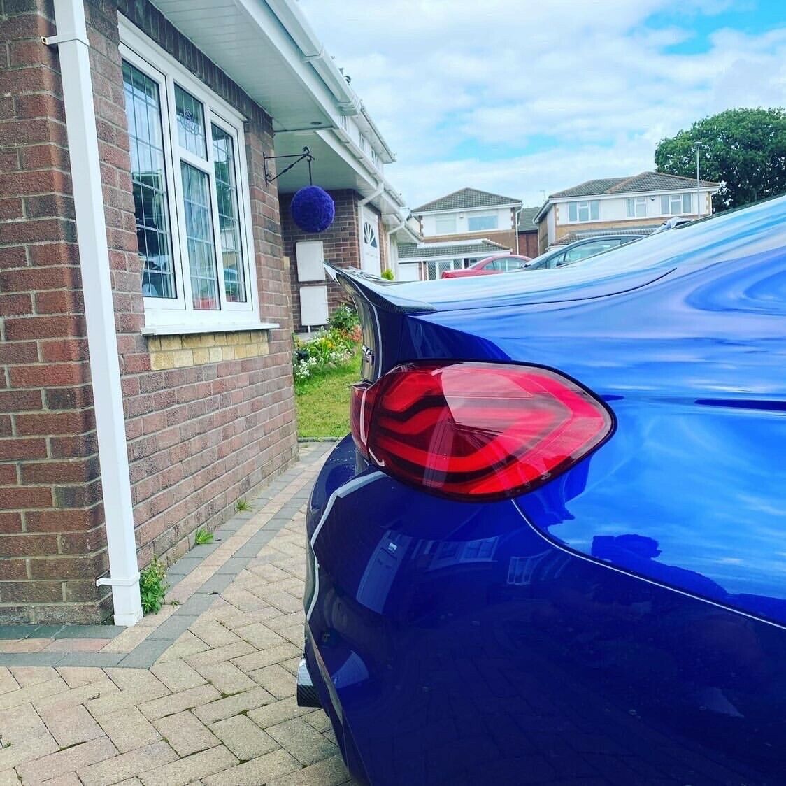 BMW M4 F83 Convertible & 4 Series F33 Convertible Carbon Fibre Ducktail Spoiler  V Style High Kick Boot Lip Rear Spoiler | UK Stock