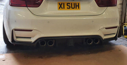 BMW M3 M4 F80 F82 F83 2014-2020 Gloss Carbon Fibre/Fiber Rear Diffuser Valance Splitter, F8X M Performance Style with Centre/Center F1 LED Rain/Brake/Fog Light, OEM+ Fit, Rear Bumper Insert for Saloon/Coupe/Convertible – UK Stock, Fast 2 Day Shipping