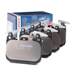Bosch 0986494674 Brake Pads for BMW 1 2 3 4 Series F20 F21 F22 F23 F30 F31 F34 F32 F33 F36 & i8 – OE Spec Disc Brake Pad Set/Kit, Low-Metallic, Anti-Squeal Shims – 0 986 494 674 BP1669