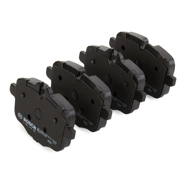Bosch 0986494900 Brake Pad Set BP1888 (0 986 494 900) - OEM-Quality Low-Metallic Pads for BMW 5 Series G30/G31, 6 G32, 7 G11/G12, 8 G14/G15/G16, X3 G01, X4 G02, X5 G05, X6 G06, X7 G07