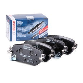 Bosch 0986494816 Disc Brake Pad Set with Acoustic Wear Warning | Fits Nissan Qashqai J11, Xâ€‘Trail T32, Leaf ZE1 & Renault Kadjar | OE Quality 0 986 494 816 BP1990